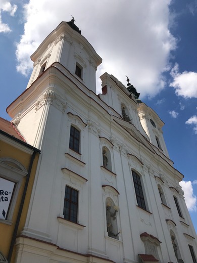 Uherské Hradiště, Kostel sv. Františka Xaverského 4-5.jpeg